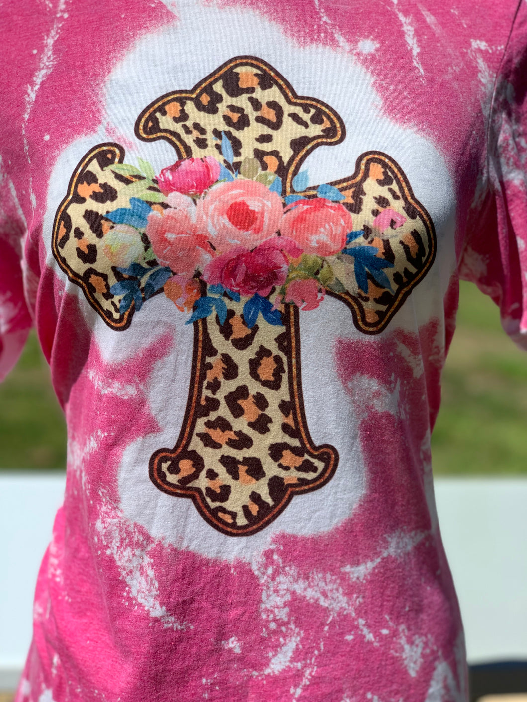 Leopard floral cross Bleached Tee